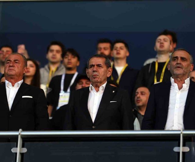 Fatih Terim, Trendyol Süper Lig 34. haftasında Kasımpaşa–Galatasaray maçını statta izledi