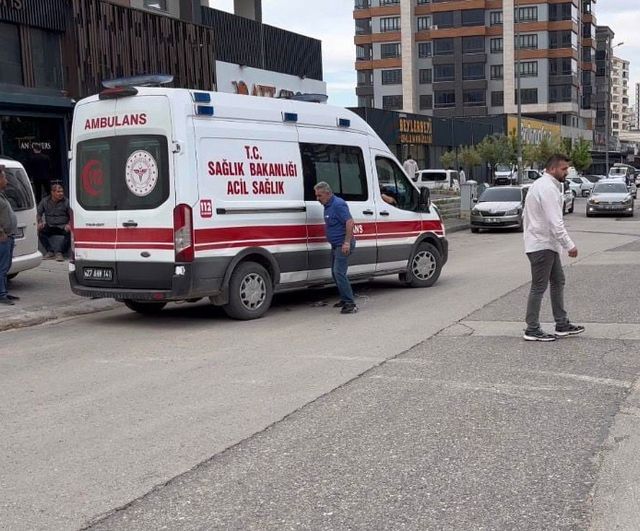 Gaziantep’te cam silerken 8’inci kattan düşen 23 yaşındaki Duygu O. hayatını kaybetti