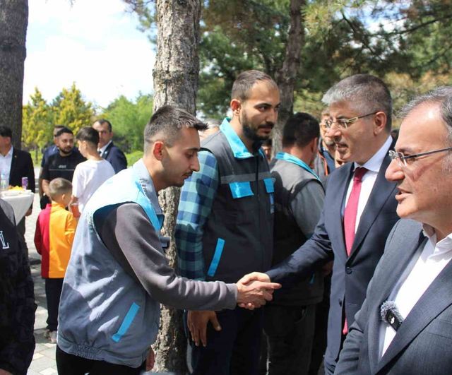 Hacılar’da 15 Temmuz Şehitler Parkı’nda Kurban Bayramı bayramlaşma programı