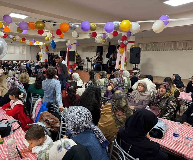 Hanönü'de TÜBİTAK 4006 Bilim Fuarı: Öğrenciler Yıl Boyu Projelerini Sergiledi