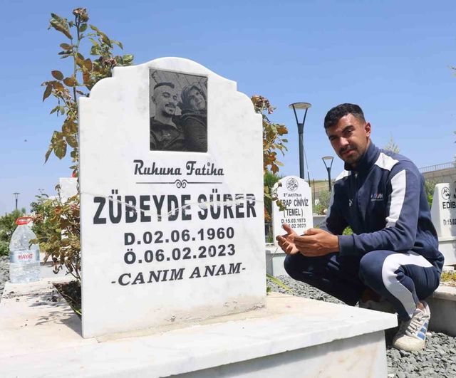 Hatay'da Anneler Günü: Deprem Mezarlığında Buruk Anlar