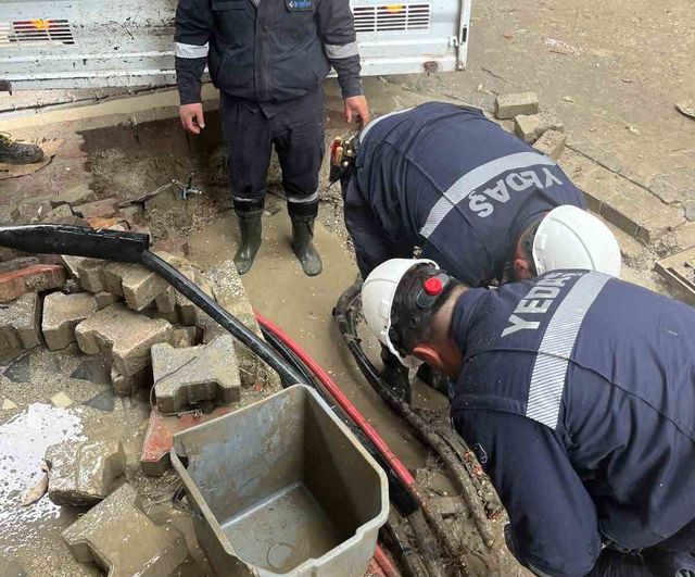 Havza’daki selin ardından YEDAŞ ekipleri enerji arzını güvenli biçimde yeniden sağlıyor