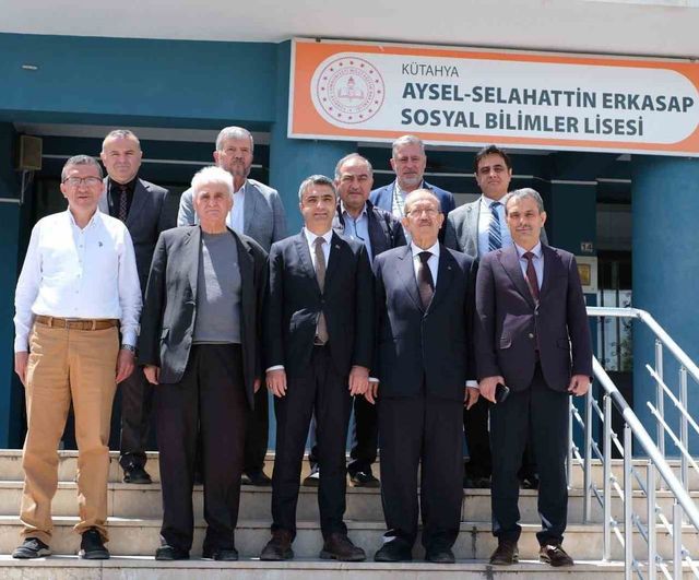 Hayat Sağlık Grubu 48. kuruluş yılında Kütahya’da gençlerle buluştu