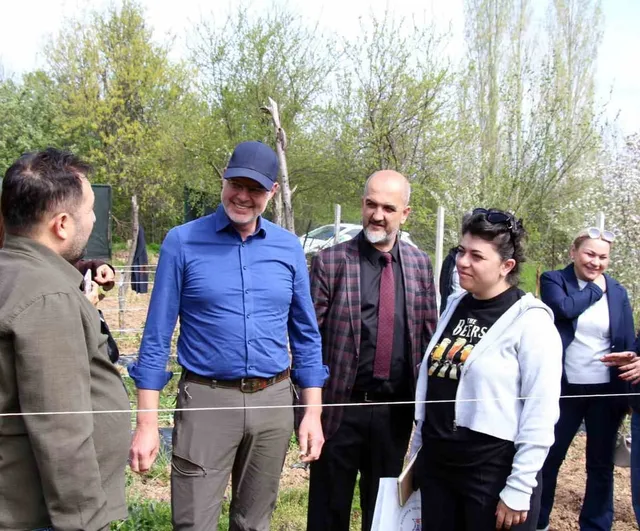 Hollandalı Heyet Kütahya’da Blueberry Yatırımlarını Yerinde İnceledi
