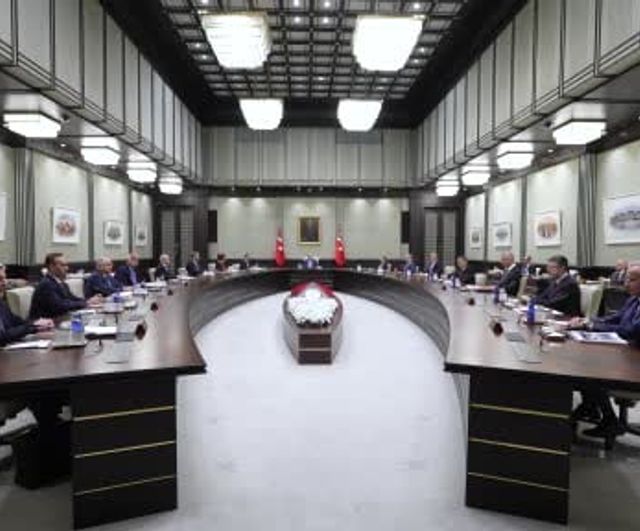 Kabine Toplantısı Cumhurbaşkanı Recep Tayyip Erdoğan Başkanlığında Başladı