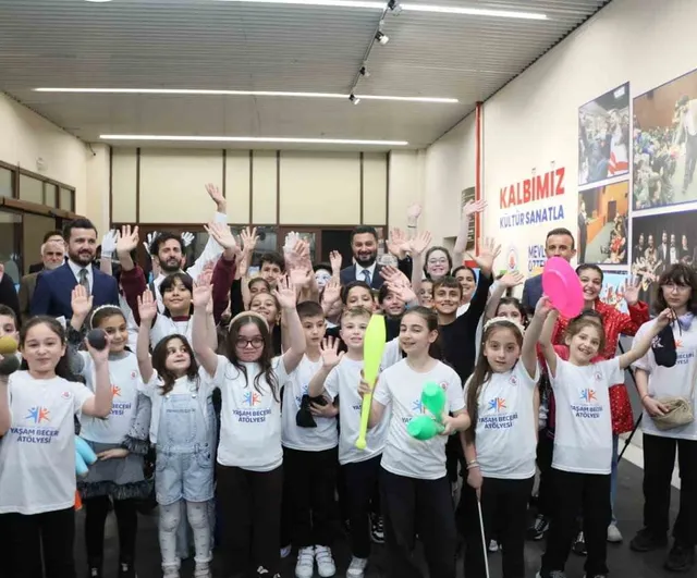 Kağıthane'de Engelliler Haftası'na özel kahvaltı programı: Öğrenciler gösterilerini sergiledi