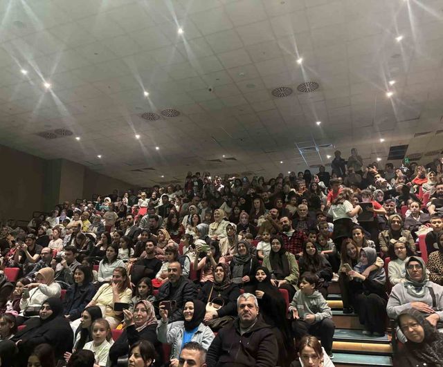 Kağıthane'de Yaşam Beceri Atölyesi Kapsamında 'Kur Sonu Etkinlik Programı' Düzenlendi