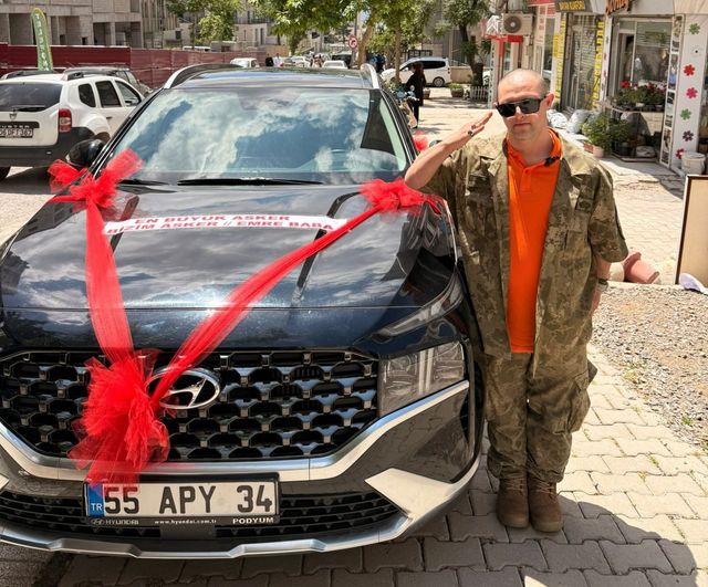 Kahramanmaraş’ta down sendromlu Emre Kala için temsili asker uğurlama töreni
