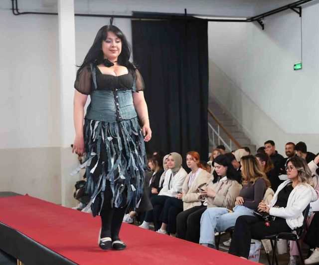 Kapadokya Üniversitesi 1. Sürdürülebilirlik Zirvesi tamamlandı: Sürdürülebilir moda defilesi öne çıktı