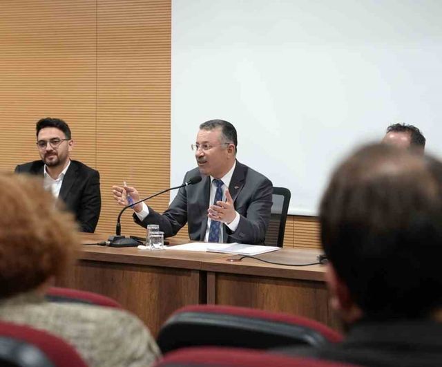 Karabük Üniversitesi İşletme Fakültesi Akademik Kurulu Toplandı: Araştırma Vurgusu ve Yeni Koordinatörlükler