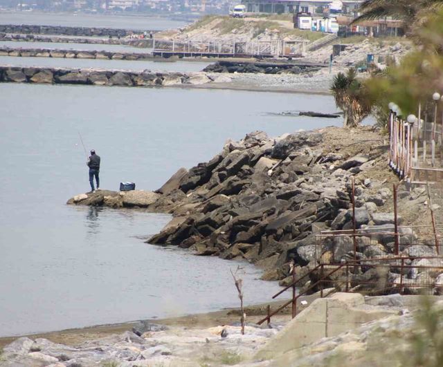 Karadenizli Öğrenciler İskenderun'da Mayıs Sıcağından Kaçarak Akdeniz'de Serinledi