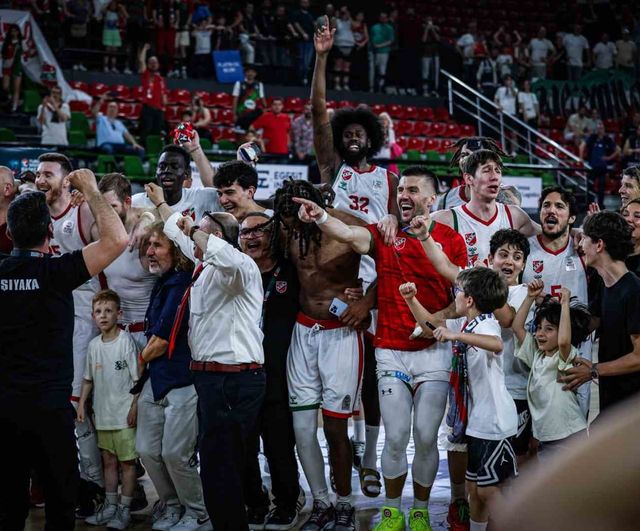 Karşıyaka 84-82 Bursaspor: Üçlü averajla Basketbol Süper Ligi'nde kaldı