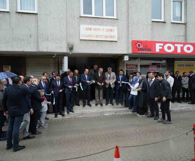 Kastamonu Kültür ve Edebiyat Derneği yeni hizmet binasını açtı