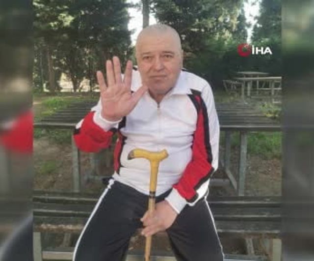 Kocaeli'de çöp evde yaşayan 60 yaşındaki S.K., temizlik ve bakım sonrası barınma merkezine alındı