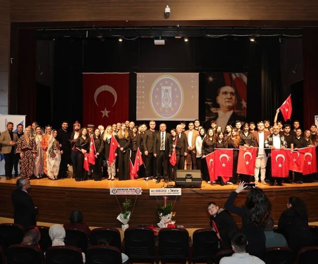 Kütahya'da 'Türkülerimizde Değerler' konseri beğeni topladı