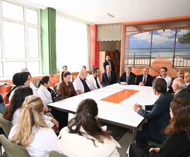 Malatya Büyükşehir Belediyesi'nden YKS ve LYS hazırlığına destek: 18 bin 500 öğrenci 340 okulda deneme sınavına girdi