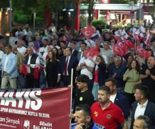 Manisa'da 19 Mayıs'ta 300 dronla Atatürk portresi ve Türk Bayrağı gösterisi