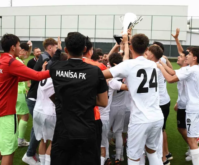 Manisa FK U19, 177 takım arasından U19 Gelişim Ligi Türkiye Şampiyonu oldu