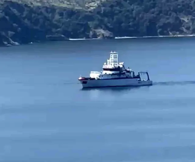 Marmara Denizi'nde deprem çalışmaları sürüyor: Araştırma gemisi veri topluyor