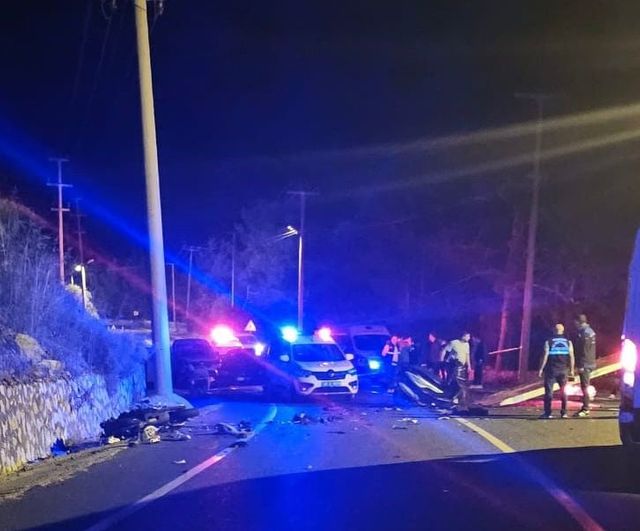 Marmaris'te gece yarısı motosiklet kazası: 2 ölü, 1 ağır yaralı
