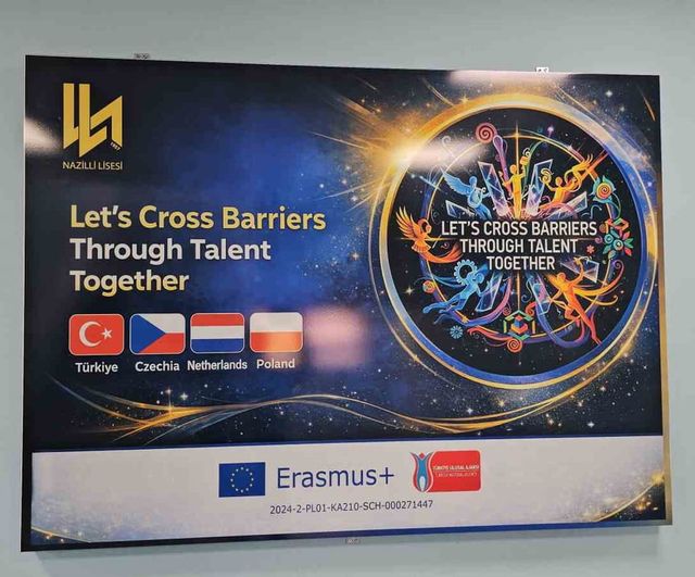 Nazilli Lisesi'nde eTwinning Günü: 22 ülkeden 58 geleneksel lezzet tanıtıldı
