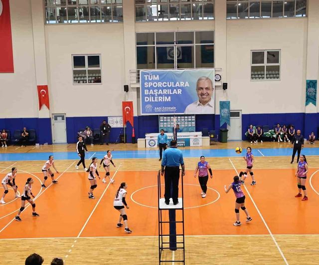 Nilüfer'de Kardeş Kentler Turnuvası başladı