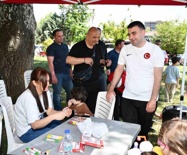 Osmaneli'de 19 Mayıs: Kaymakam ve Belediye Başkanının Katıldığı Bisiklet Turu ve Gençlik Etkinlikleri