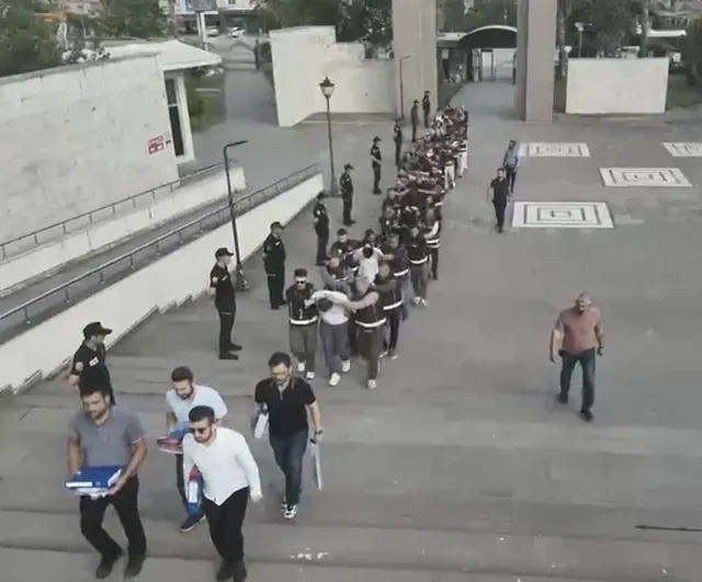 Osmaniye merkezli 12 ilde sosyal yardım dolandırıcılığı operasyonu: 13 tutuklama