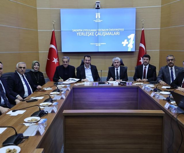Sakarya Uygulamalı Bilimler Üniversitesi'nin Arifiye-Sapanca'daki 400 dönümlük yeni kampüs protokolü imzalandı