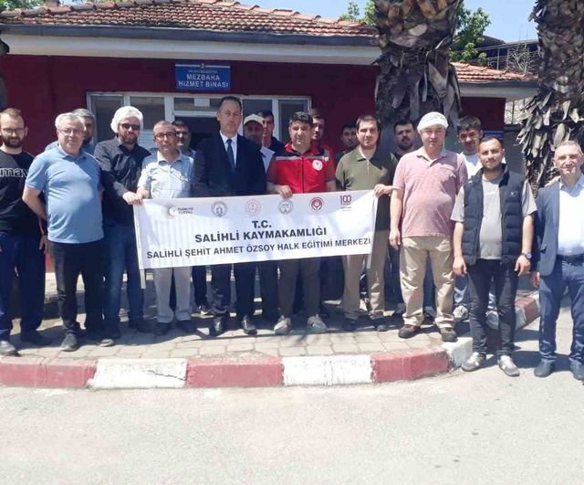 Salihli'de 'Kurban Kesim Elemanı' Kursu Uygulamalı Eğitimle Tamamlandı