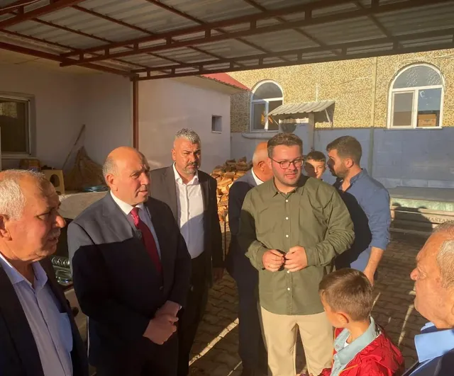 Sarıgöl Belediye Başkanı Tahsin Akdeniz Afşar Mahallesi Camii’nde Kurban Bayramı Namazı Kıldı
