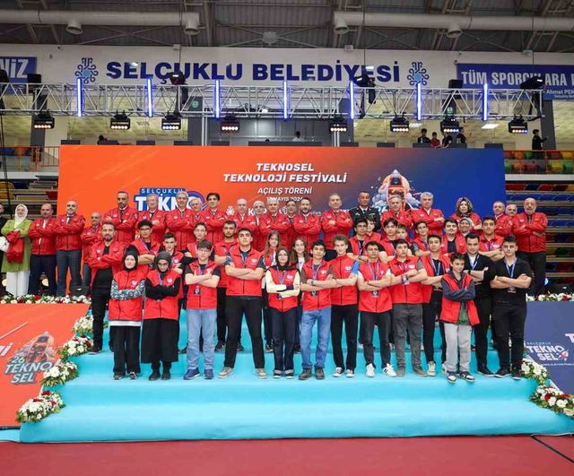 Selçuklu TEKNOSEL 2026 Teknoloji Festivali başladı