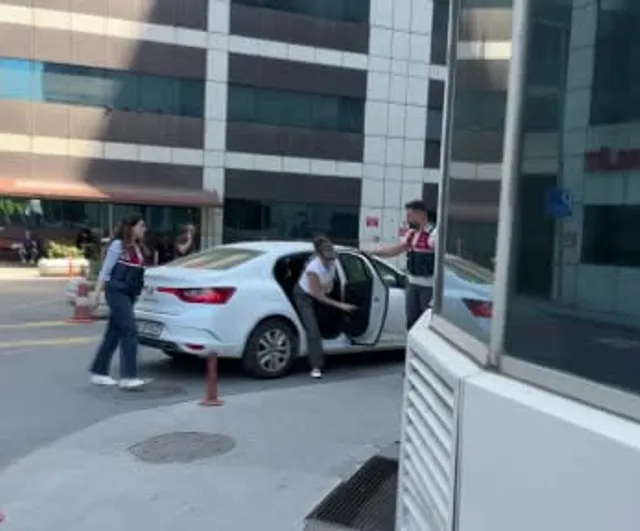 Serenay Sarıkaya sağlık kontrolünden geçirildi; Adli Tıp'a sevk edildi