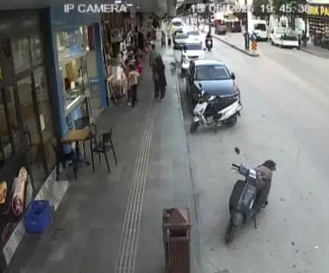 Serik'te iki motosikletin çarpışması: 3 yaralı