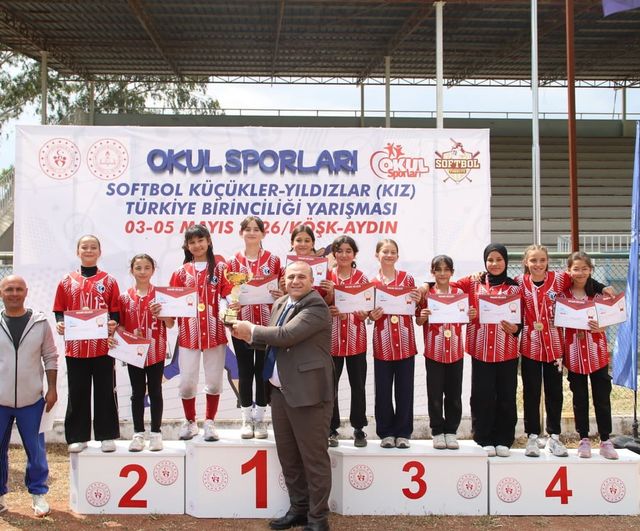Softbol Küçükler-Yıldızlar (Kız) Türkiye Birinciliği 2025-2026 Eğitim Yılında Aydın Köşk'te Tamamlandı
