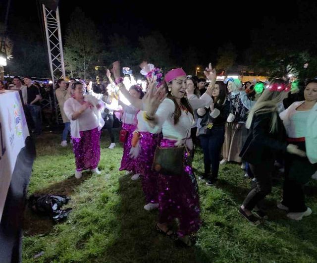 Tarık Mengüç Sarayiçi'nde Kakava Coşkusunu Zirveye Taşıdı