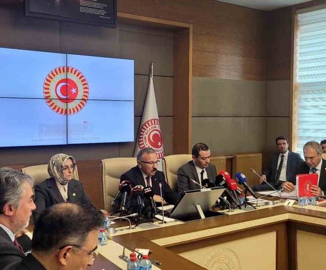 TBMM Komisyonu, Şanlıurfa ve Kahramanmaraş Okul Olaylarını İncelemek İçin Çalışma Takvimini Görüştü