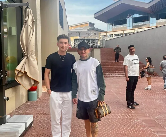 Torreira'ya yönelik saldırıda yeni detaylar: Şüpheli hayranla aynı karede yer aldı