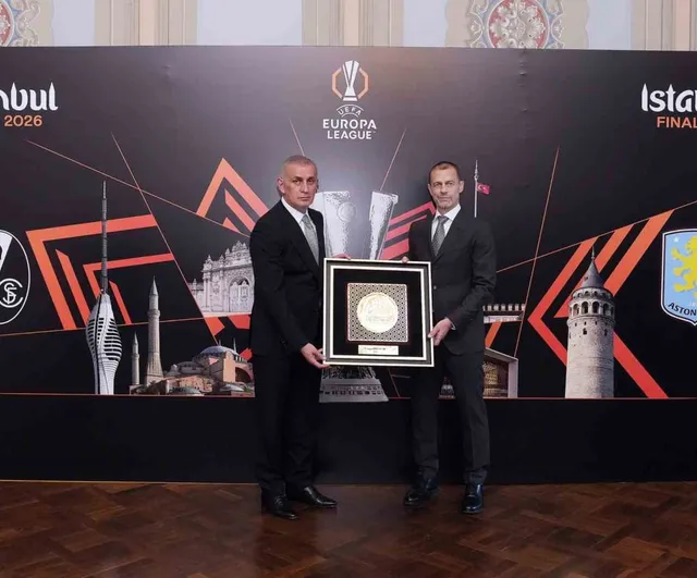 UEFA Avrupa Ligi Finali öncesi Çırağan Sarayı'nda gala yemeği düzenlendi