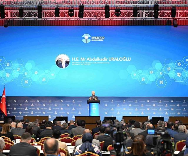Uraloğlu: 81 ilde kademeli 5G ile ilk günden yaklaşık 21 milyon aboneye ulaşıldı
