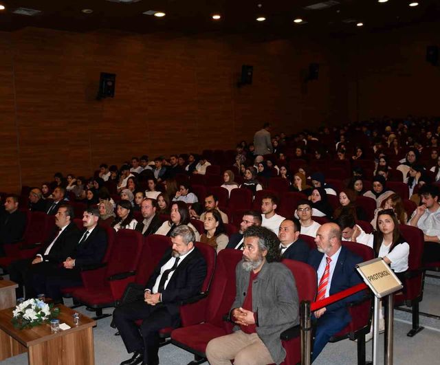 Vezirköprü MYO'da Yapay Zeka Sempozyumu: Eğitim, Çevre ve Etik Tartışıldı