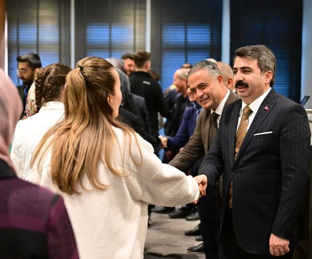 Yıldırım Belediye Başkanı Oktay Yılmaz, Kurban Bayramı Öncesi Personelle Bayramlaştı
