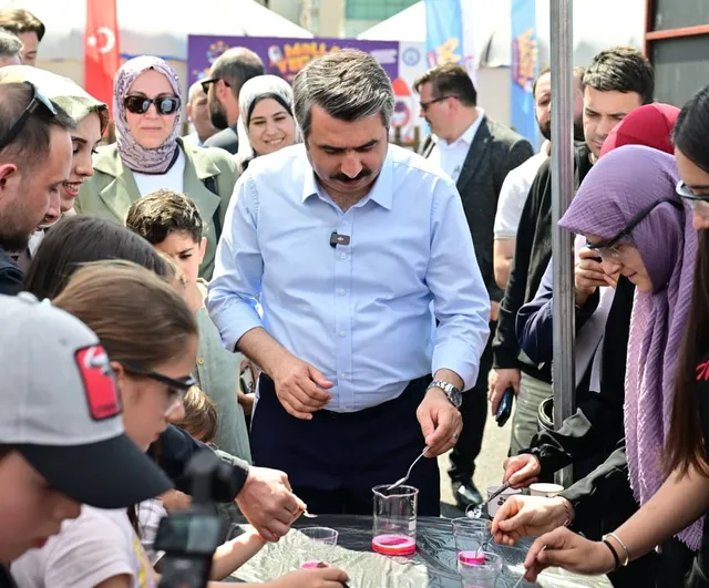 Yıldırım'da gençler 19 Mayıs'ı 2. Bursa Gençlik ve Teknoloji Festivali ile kutladı
