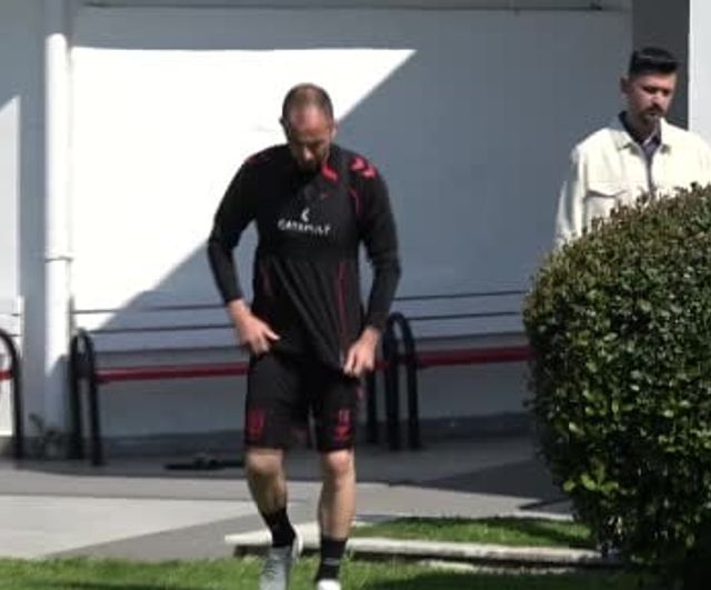 Zeki Yavru: Futbolu Samsunspor'da bırakmak istiyorum