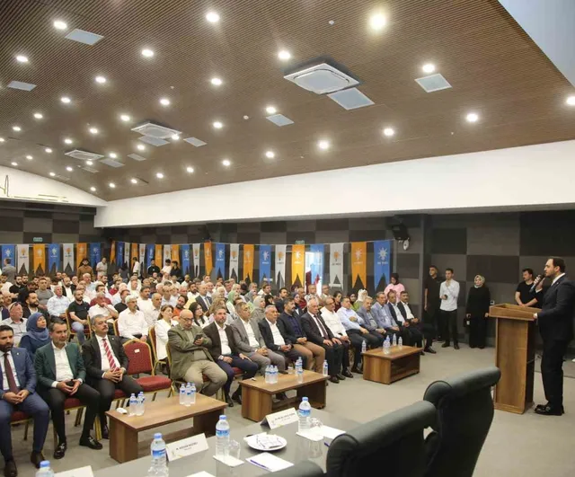 AK Parti Elazığ teşkilatı il danışma meclisi toplantısında bir araya geldi