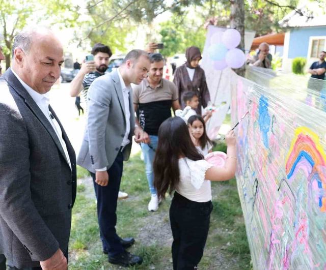 Alaca'da 'Ailemle Eğitim Yolculuğu' Şenliği Veli Çayırı'nda Aileleri ve Çocukları Buluşturdu