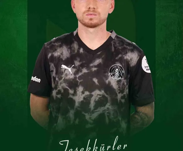Alanyaspor’da Ertuğrul Taşkıran ve Nicolas Janvier ile yollar ayrıldı