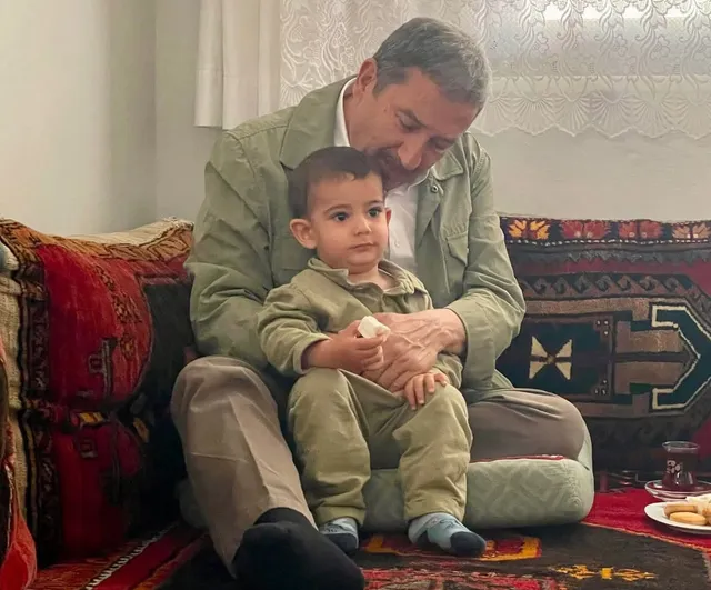 Alican Bozkurt, Balaban Gökderen Mezrası’nda hane ziyaretleri gerçekleştirdi
