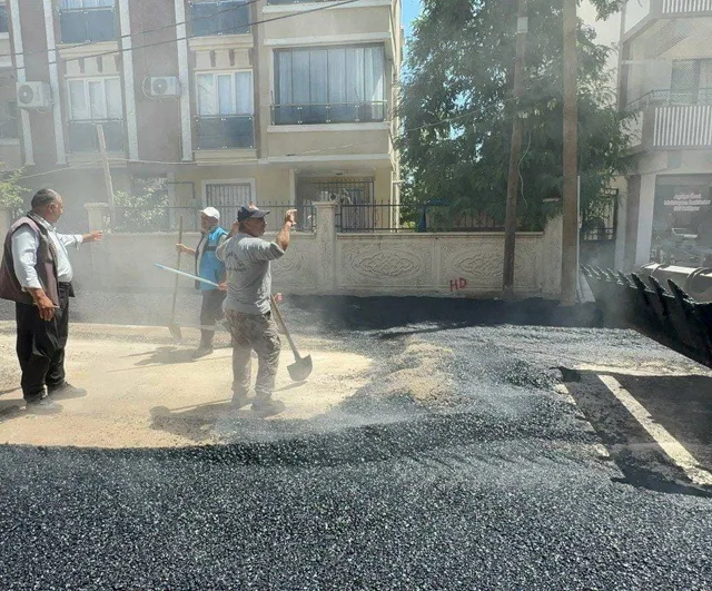 Altyapısı tamamlanan mahallelerde üstyapı çalışmaları hız kazandı