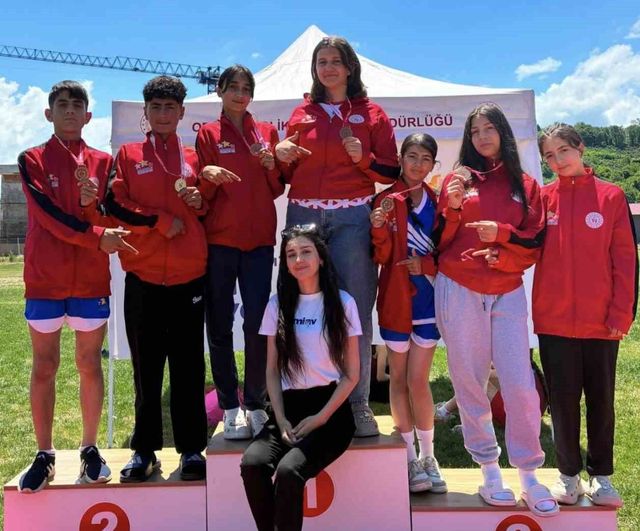 Aşkaleli sporcular Ordu'da Türkiye yarı finallerine yükseldi
